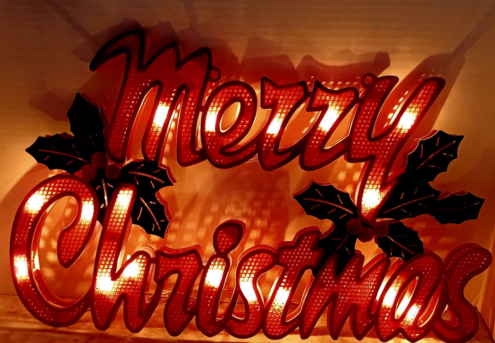 VTG  Merry Christmas Plastic Sign Lights Up Holly Red Indoor/Outdoor Wall Decor