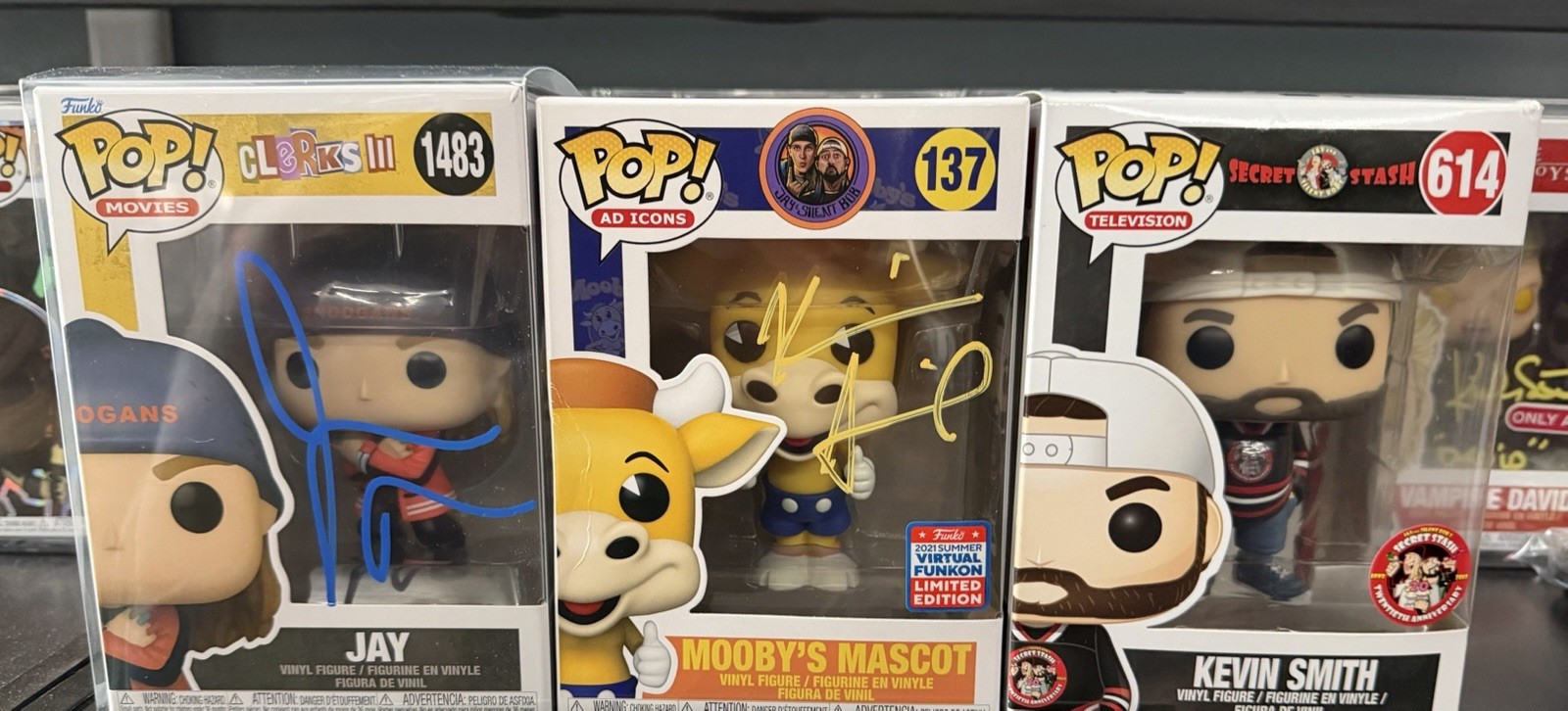 Jay And Silent Bob Autographed Funko Pop Set Jay And Silent Bob Autographed Funko Pop Set