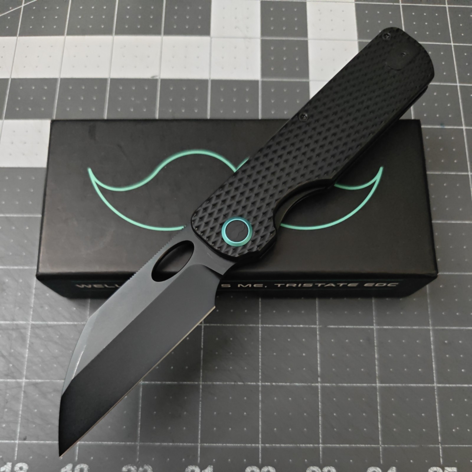 Tristache V2 Pocket Knife Dark Mode, 154CM Blade, Textured Titanium Tristache V2 Pocket Knife Dark Mode, 154CM Blade, Textured Titanium