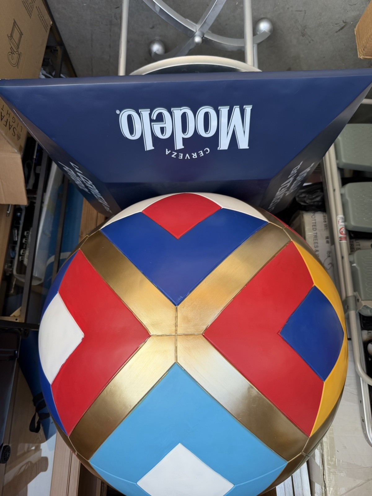 Modelo Cerveza Promotional Display Ball on Stand Base Breweriana