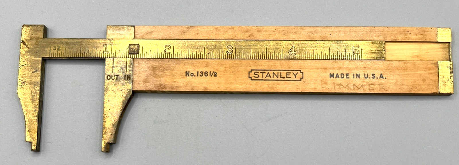 Vintage Stanley No. 136 1/2 Boxwood Brass Caliper Rule 5\
