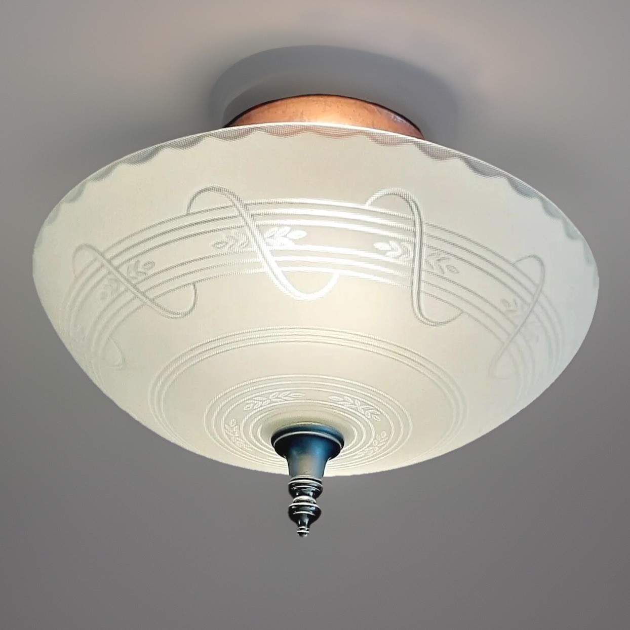 Vtg/Antique 1940\'s-1960\'s Art Deco Mid-Century Semi-Flush Glass Light Fixture