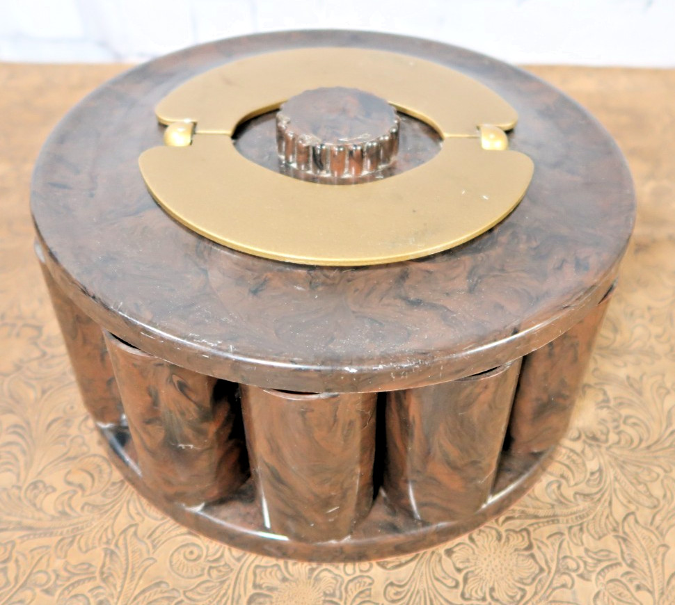 VINTAGE BAKELITE AMBER BUTTERSCOTCH POKER CHIP HOLDER WITH CHIPS