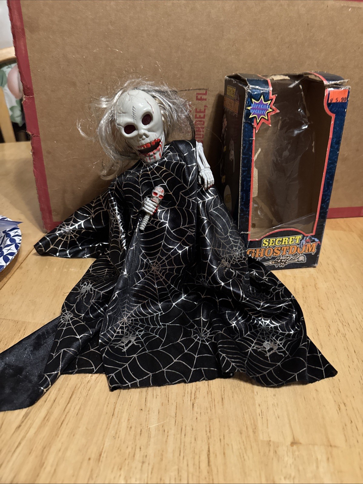 Vintage BIZARRE Secret GHOSTDOM HANGING FLASHING SOUND SKELETON Halloween Rare Vintage BIZARRE Secret GHOSTDOM HANGING FLASHING SOUND SKELETON Halloween Rare