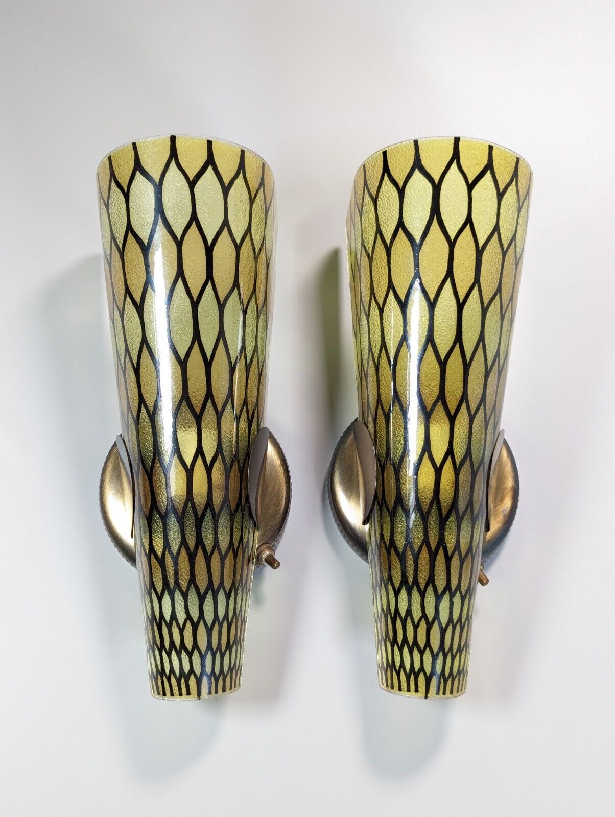 Vintage Mid Century Modern Sconce Wall Lamps Pair Honeycomb Glass Slip Shade Vtg