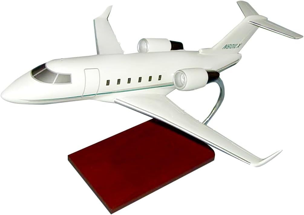 Canadair Challenger CL-601 Business Private Desk Display Model 1/48 SC Airplane