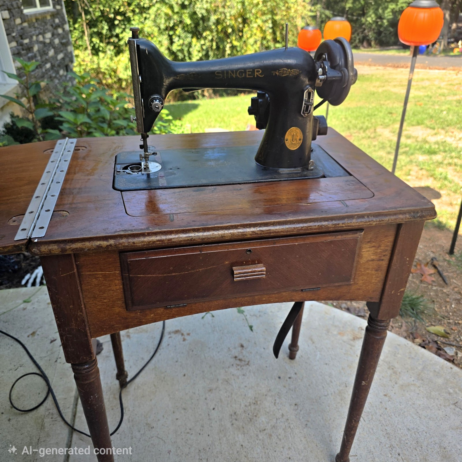 1940's Antique Singer Sewing Machine With Singer Sewing Table WORKS