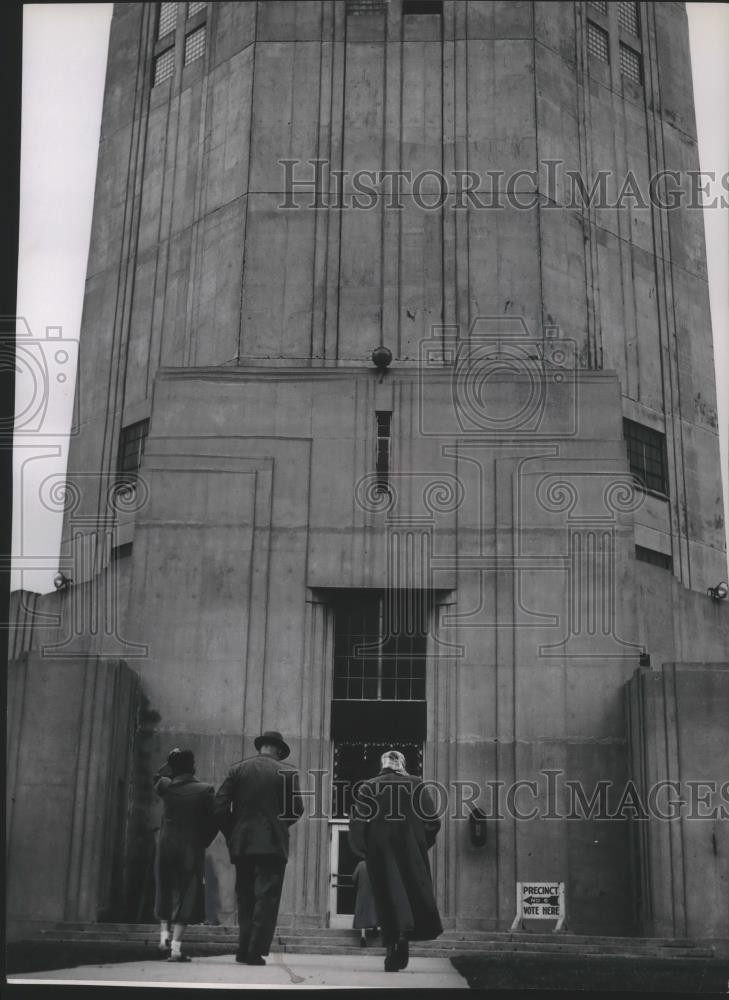 1954 Press Photo Voters Entering Lake Town Hall On a Referendum - mjb02477 1954 Press Photo Voters Entering Lake Town Hall On a Referendum - mjb02477