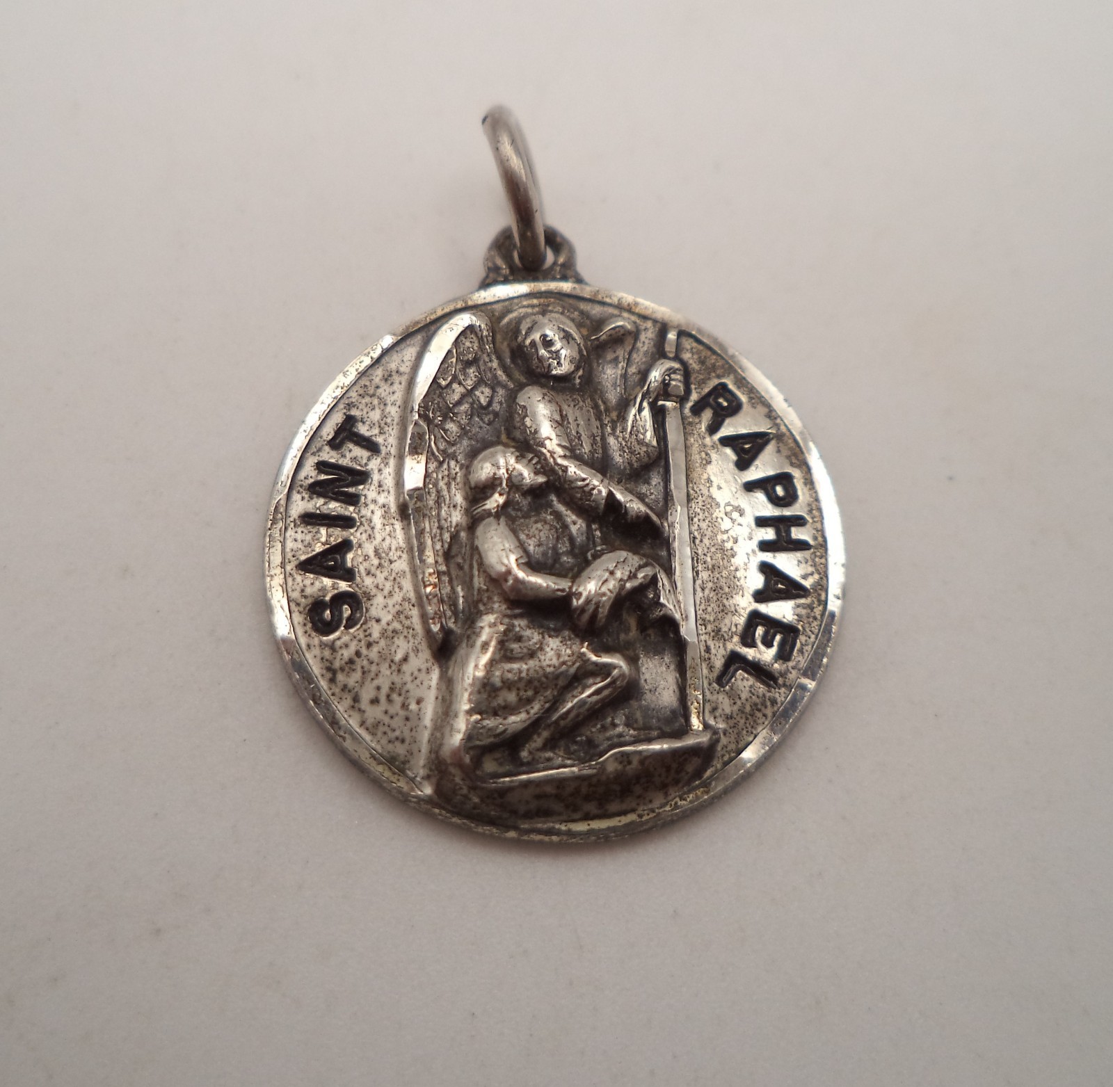 Vintage Creed Sterling Silver Saint Raphael Medal Pendant Tobias 5.19g Vintage Creed Sterling Silver Saint Raphael Medal Pendant Tobias 5.19g