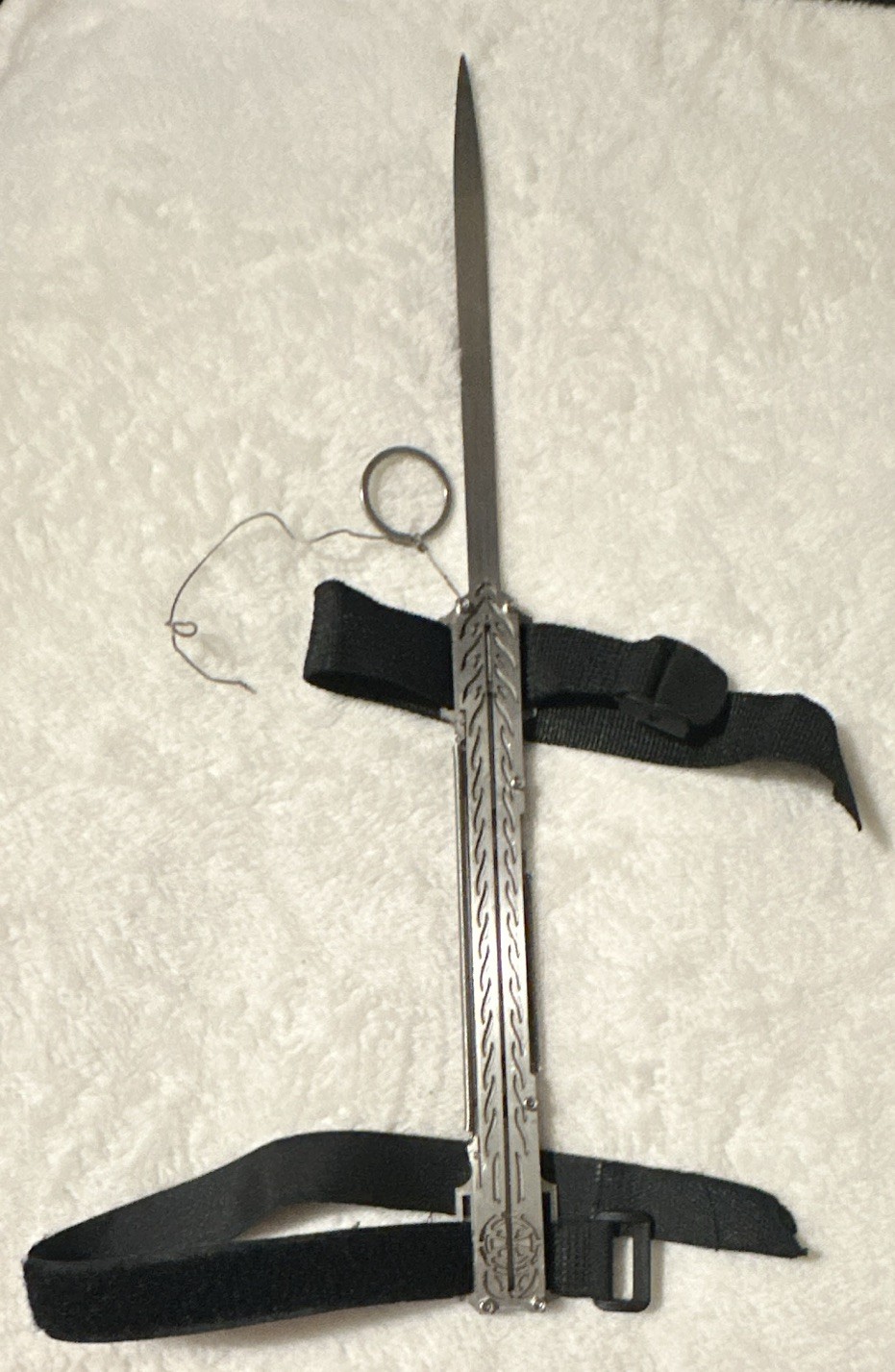 Assassins Creed Metal Dual Action Hidden Blade Assassins Creed Metal Dual Action Hidden Blade
