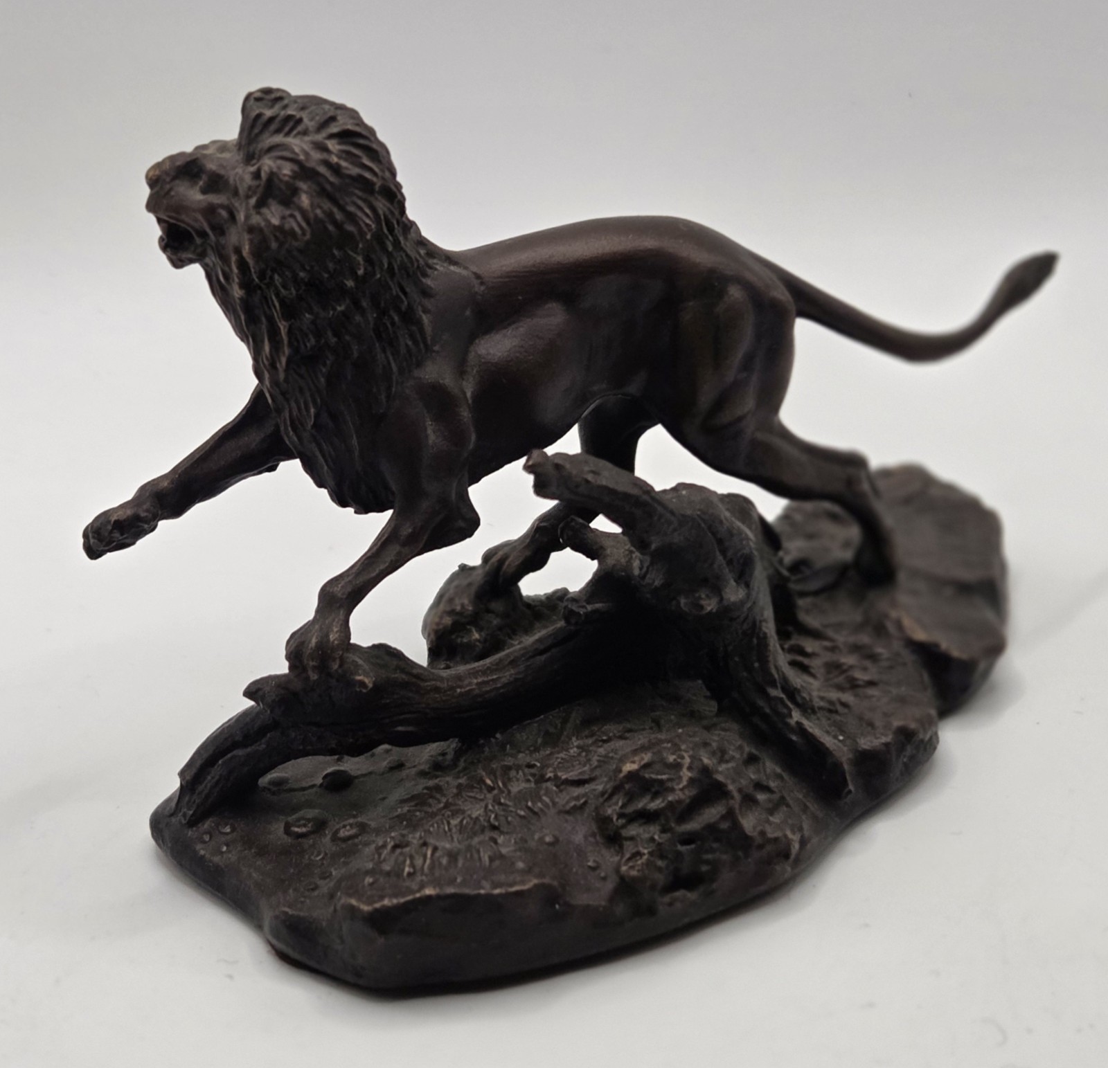Vintage 1976 Franklin Mint Solid Bronze Lion Figure Polland Vintage 1976 Franklin Mint Solid Bronze Lion Figure Polland