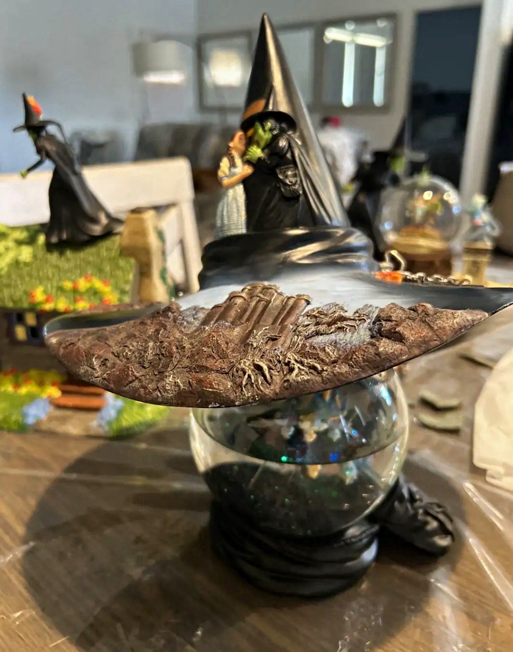 VTG SF Music Box Co. Wizard of Oz Wicked Witch Hat Music Water Globe Halloween VTG SF Music Box Co. Wizard of Oz Wicked Witch Hat Music Water Globe Halloween