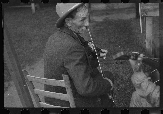 Photo:Asheville North Carolina Fiddlin Bill Hensley Violinist 1937