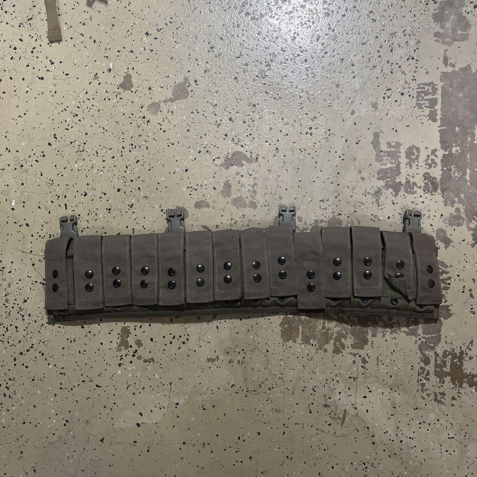 Bulldog Equipment 40mm/37mm 14 Round Bandolier OD Green USA Made 