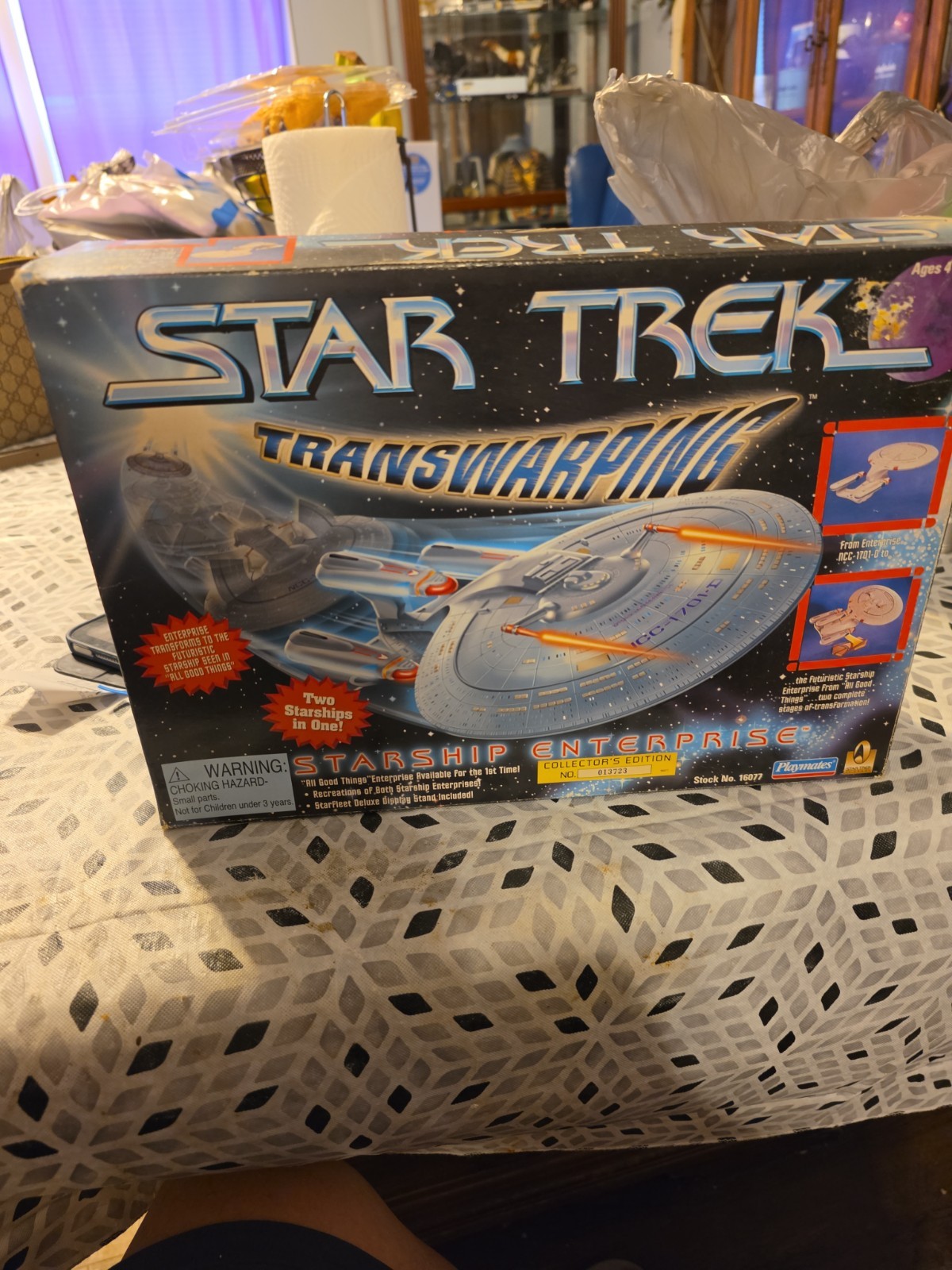 1996 Playmates Star Trek Transwarping Starship Enterprise #16077 NIB