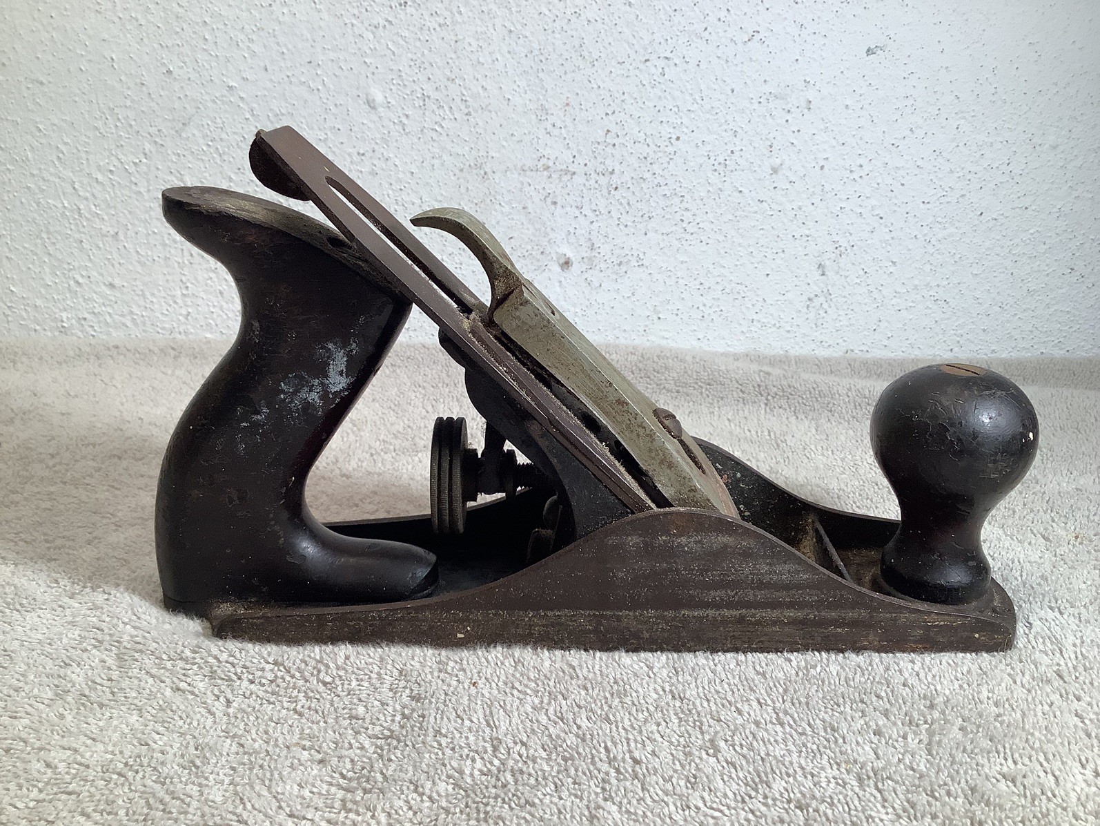 Vintage Stanley Bailey No. 3 Smooth Bottomed Wood Plane Vintage Stanley Bailey No. 3 Smooth Bottomed Wood Plane