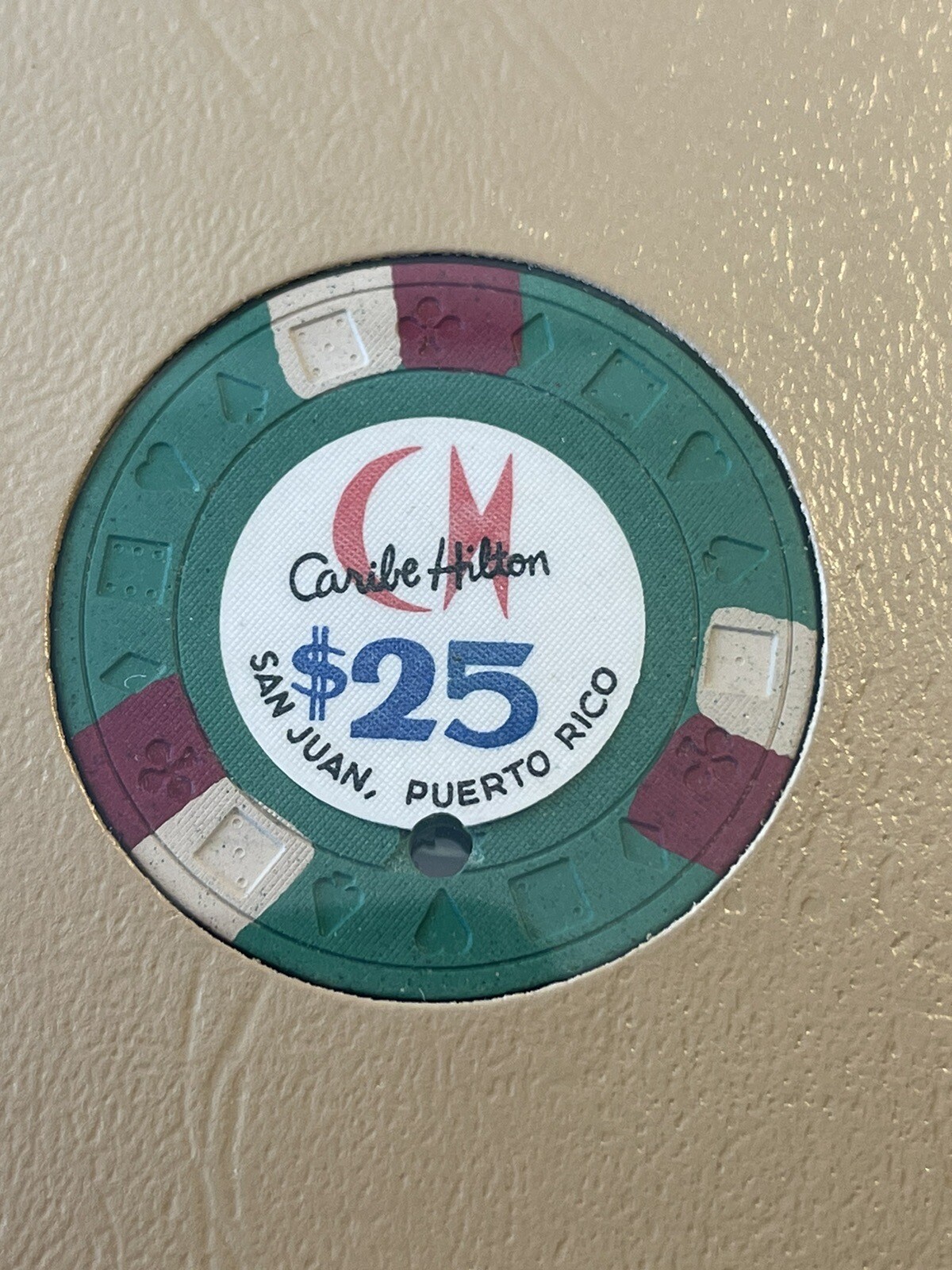 $25 Caribe Hilton San Juan Puerto Rico Casino Chip **Very Rare** CHC-25ff $25 Caribe Hilton San Juan Puerto Rico Casino Chip **Very Rare** CHC-25ff