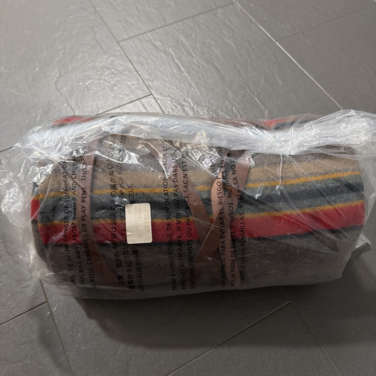Pendleton Wool Blend Yakima Camp Blanket Mineral Umber w/Leather Strap 66x84 New Pendleton Wool Blend Yakima Camp Blanket Mineral Umber w/Leather Strap 66x84 New