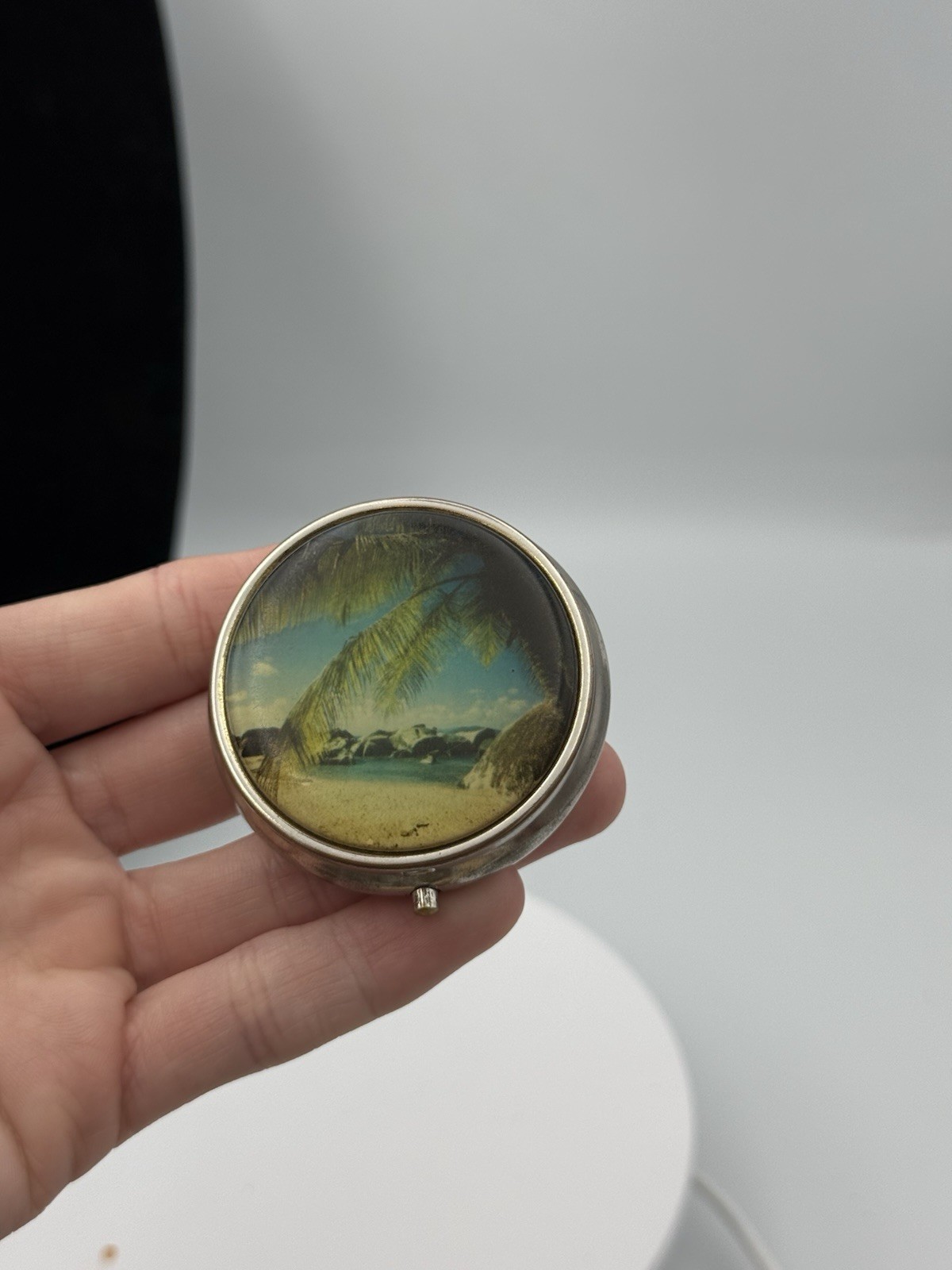 Vintage Tropical Beach Palm Tree Souvenir Pill Box Pocket Case 3 Compartment