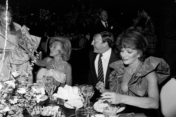 Barbara Davis producer Merv Griffin actress Joan Collins & guests Old Photo 4