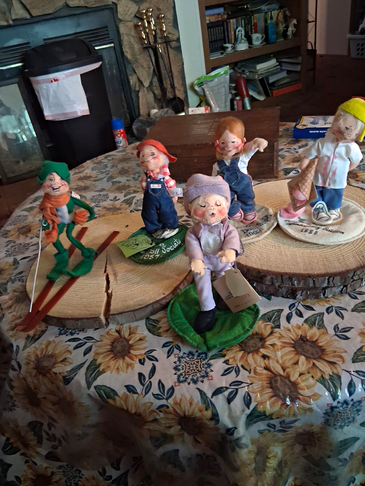 Annalee  Handmade Felt Figurines Lot of 5 Hand Painted Multicolor
