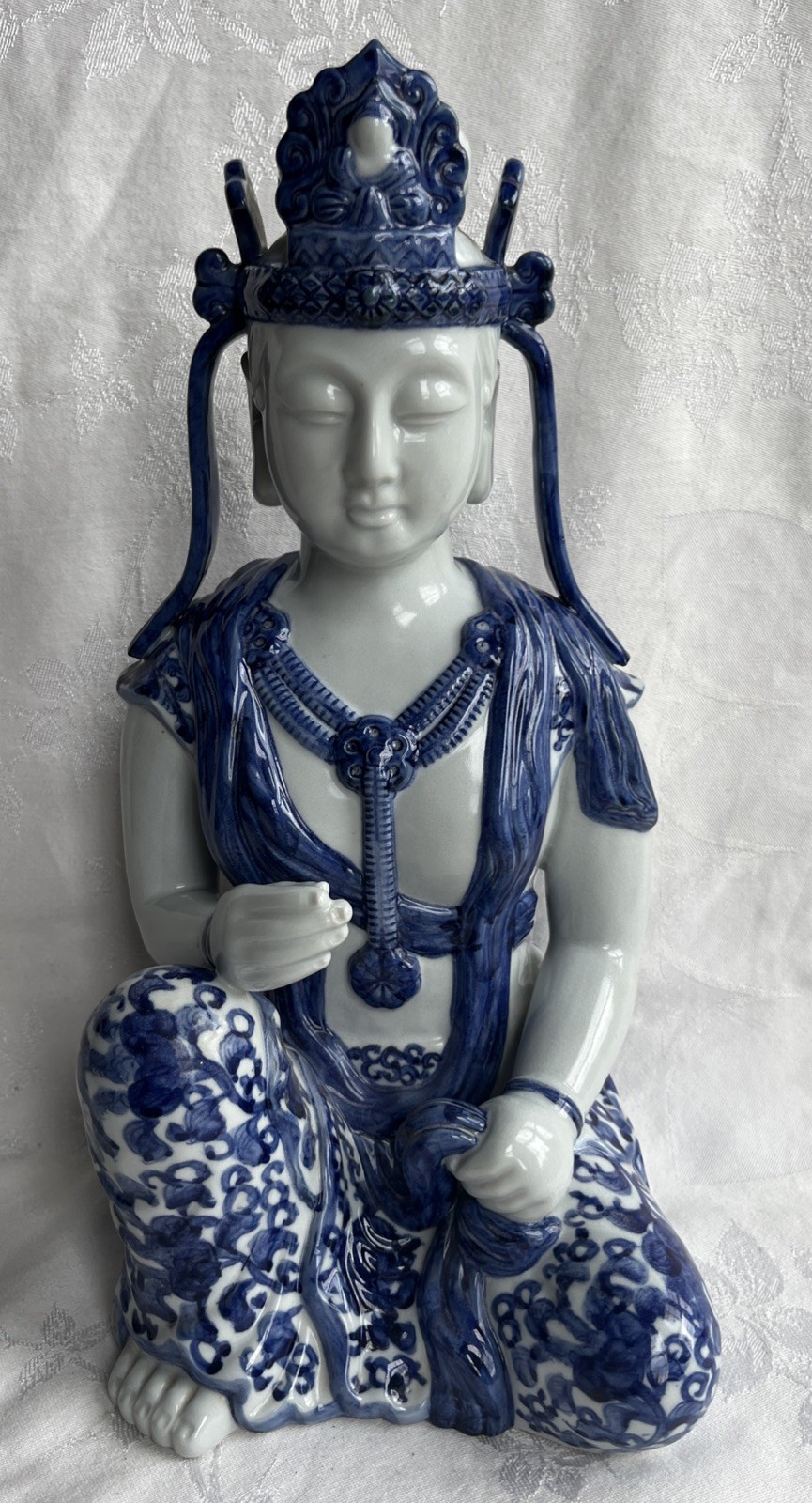 Vintage Japanese Kutani Porcelain Kannon Guanyin Statue Blue & White  Large 15”