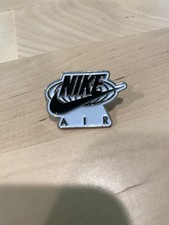 Nike Air Pin Lapel 1” picture