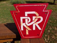 CAST IRON PENNSYLVANIA RAILROAD PRR SIGN TRAIN RAILWAY SIGN DEPOT PLAQUE picture