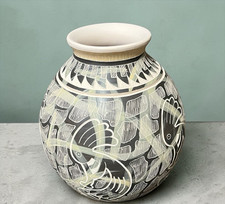 Mata Ortiz Pottery Saira Ledezma Nunez Kokopelli Sgraffito Vase Olla Jar Clay picture