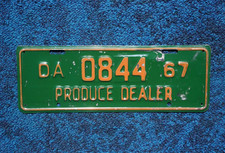 1967 Washington State PRODUCE DEALER License Plate Topper Attachment picture