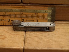 Starrett 72 Thickness Gage 22 Leaves,.004 to .025 in. by .001 w/Locking picture