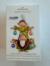 2012 Hallmark Disney Ornament A Very Merry Christmas Tree Snow White Seven Dwarf picture
