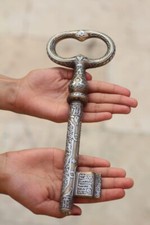 BEAUTIFUL KEY TO AL - AQSA  MOSQUE INLAID WITH SILVER ISLAMIC JERUSALEM  ANTIQUE picture