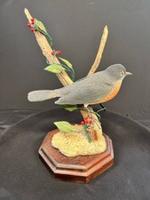 Ed Otwell Hand Carved American Robin Bird Carving Berries EO-359 1990 Driftwood picture