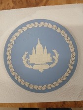 1972 Wedgwood Blue & White Jasperware St. Pauls Cathedral Christmas Plate No Box picture