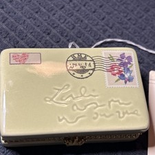 HALLMARK Signature