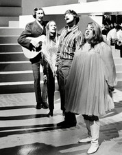 THE MAMAS AND THE PAPAS BAND 1966 8