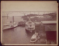Photo:Poughkeepsie Bridge and Steamboats c1890 picture