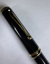 Vintage Sheaffer Fountain Pen 18K Gold Nib Black & Gold USA picture