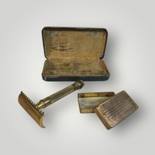 Gillette Debutante c.1920's Gold Tone De Comb Edge Razor with Case - USA picture