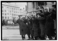 Photo:Jack Kaufman with Crowd of Fans 1915 1920s Photo picture
