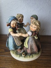 Hummel Ring Around the Rosie- Figurine #348 Mint condition picture