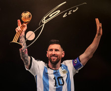 LIONEL MESSI Signed 8x10