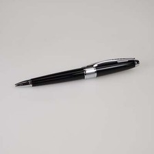 Cross Apogee Black Lacquer Ballpoint Pen (AT0122-02) picture