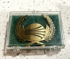 Vintage 1980’s Continental Airlines Pilot Uniform Hat Badge picture