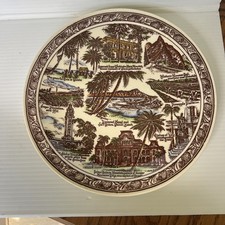 Vintage Vernon Kilns Honolulu Hawaii Souvenir Decorative Collectors Plate 10.5