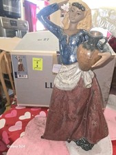 Amazing 1998 Lladro Gres “Karina. The Warer Carrier” #2387 Figurine MINT 😃 picture