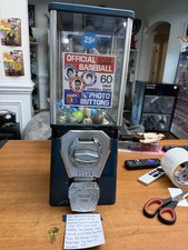 1960's Oak Vista Gumball machine MLB Baseball buttons with Key Mancave picture