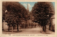 Old postcard Saint-Philbert-de-Grandlieu - L’Avenue de la Place (3002349) picture