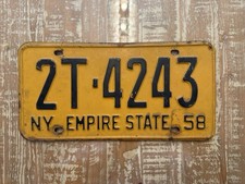 1958 New York License Plate 2T-4243 picture